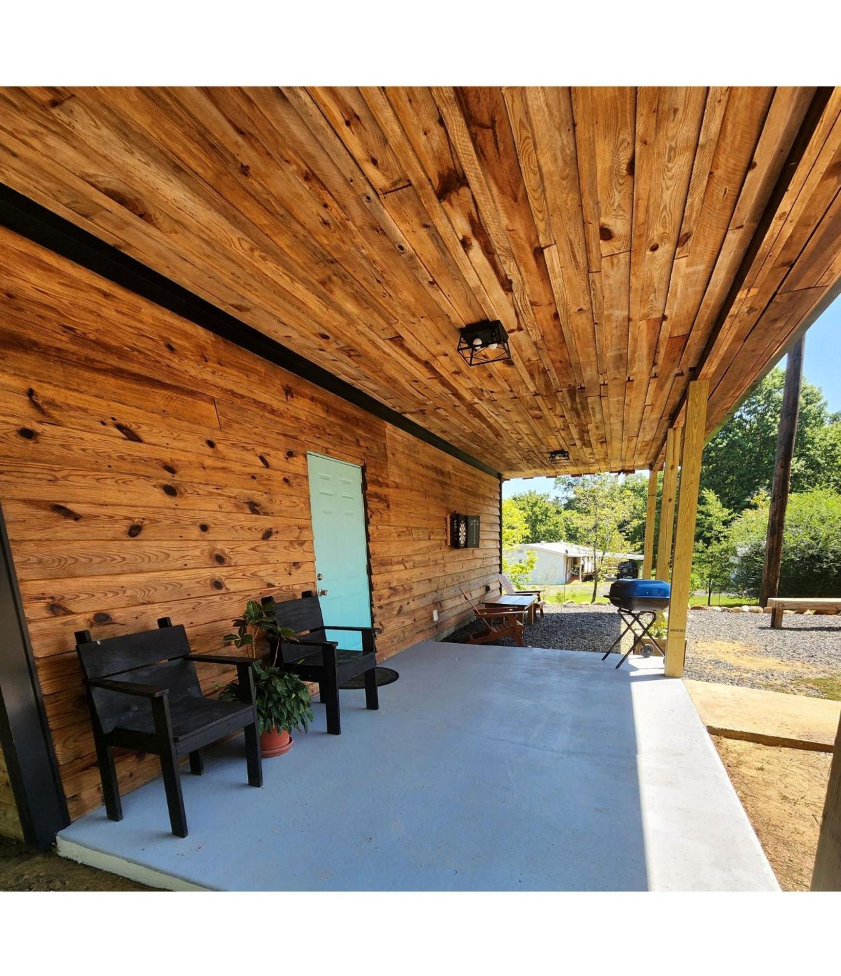 Unique Country Cabin Meets Farmhouse Modern!!! Mena Exterior photo