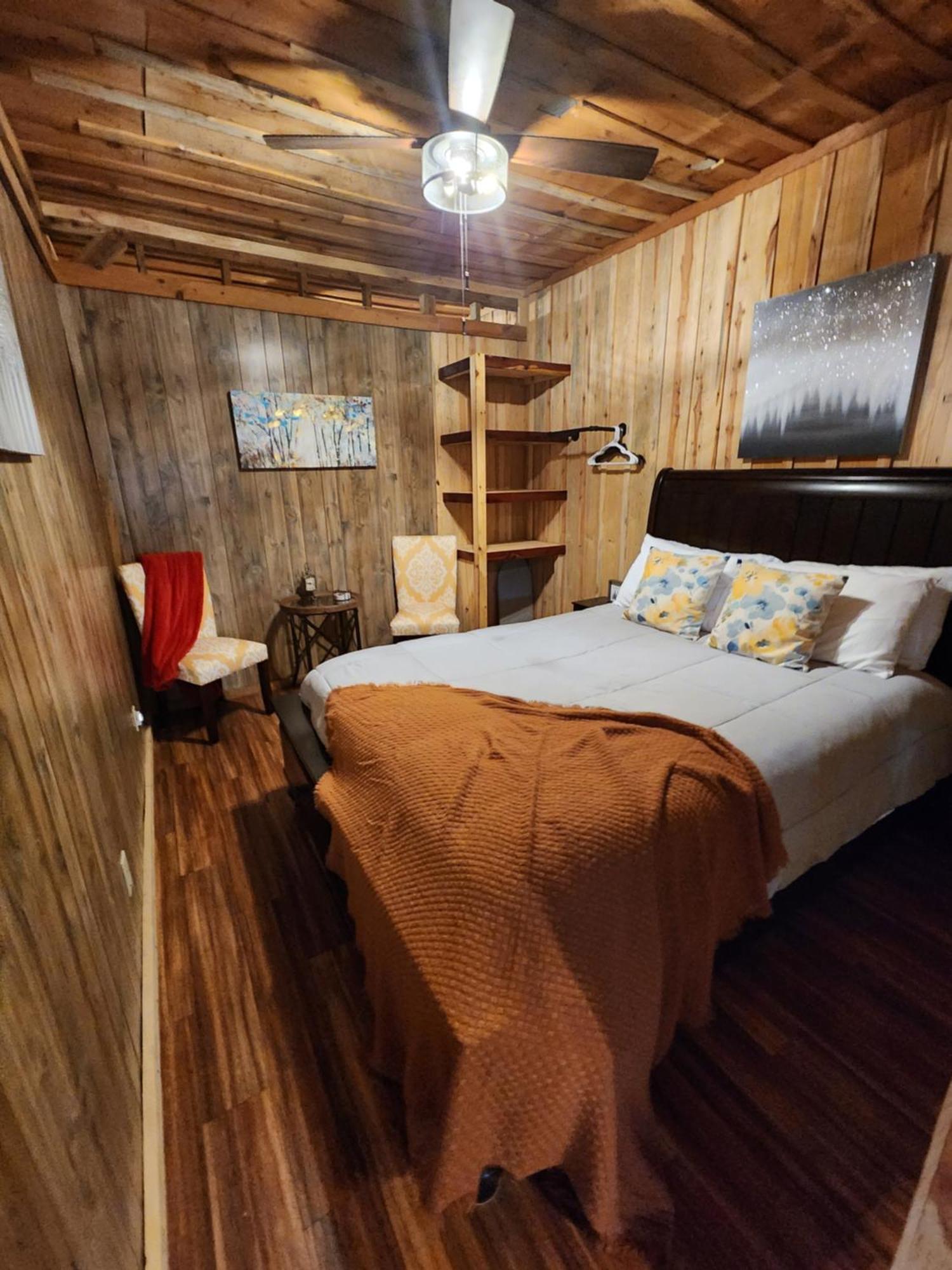Unique Country Cabin Meets Farmhouse Modern!!! Mena Exterior photo