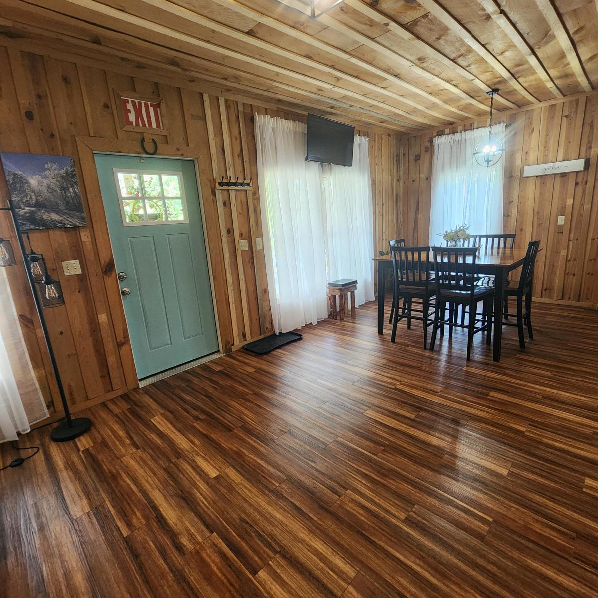 Unique Country Cabin Meets Farmhouse Modern!!! Mena Exterior photo
